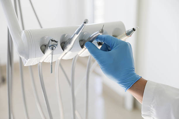 Professional Emergency Dentist technician working in Brawley, CA